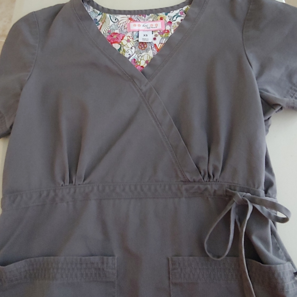 SCRUB Gray Size XS.  MUST BUNDLE
